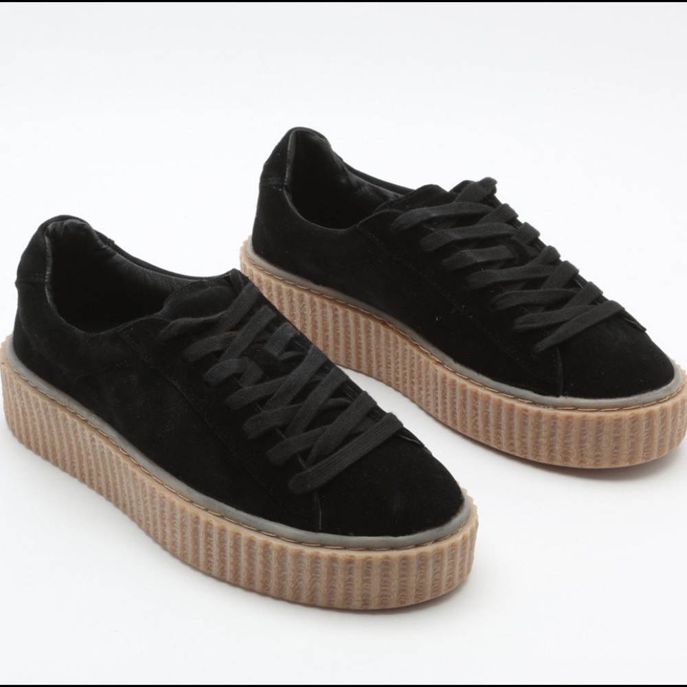 Black and beige creepers