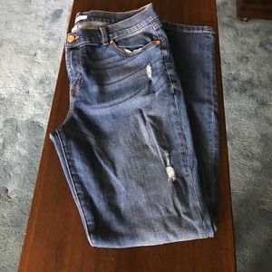 Refuge slightly distressed Jeans