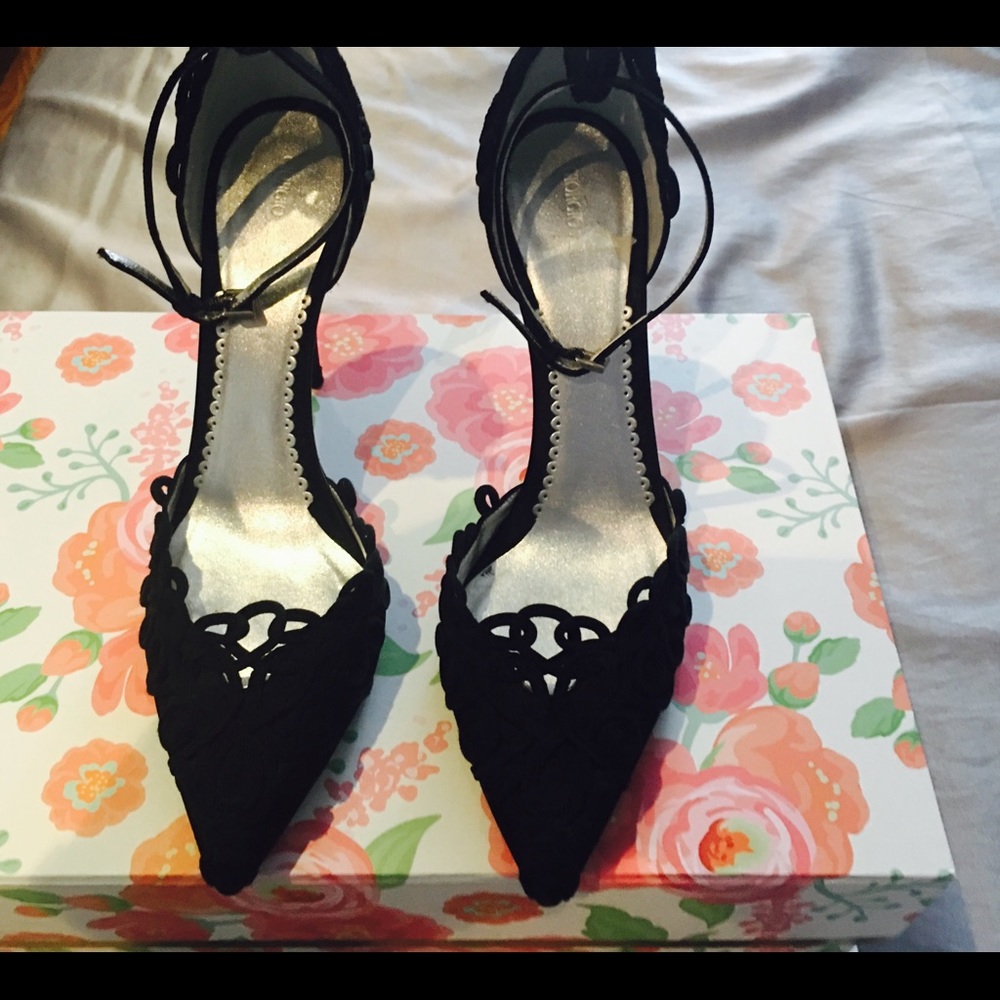 Giorgio Armani High Heel Shoes-Size 9
