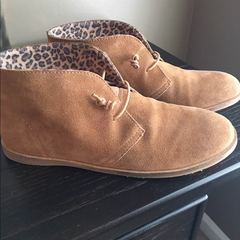 Lucky Brand "Ashbee" Chukka Boot