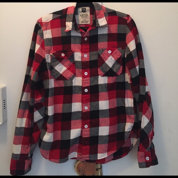 Levi's button down flannel - Picture 1 of 3