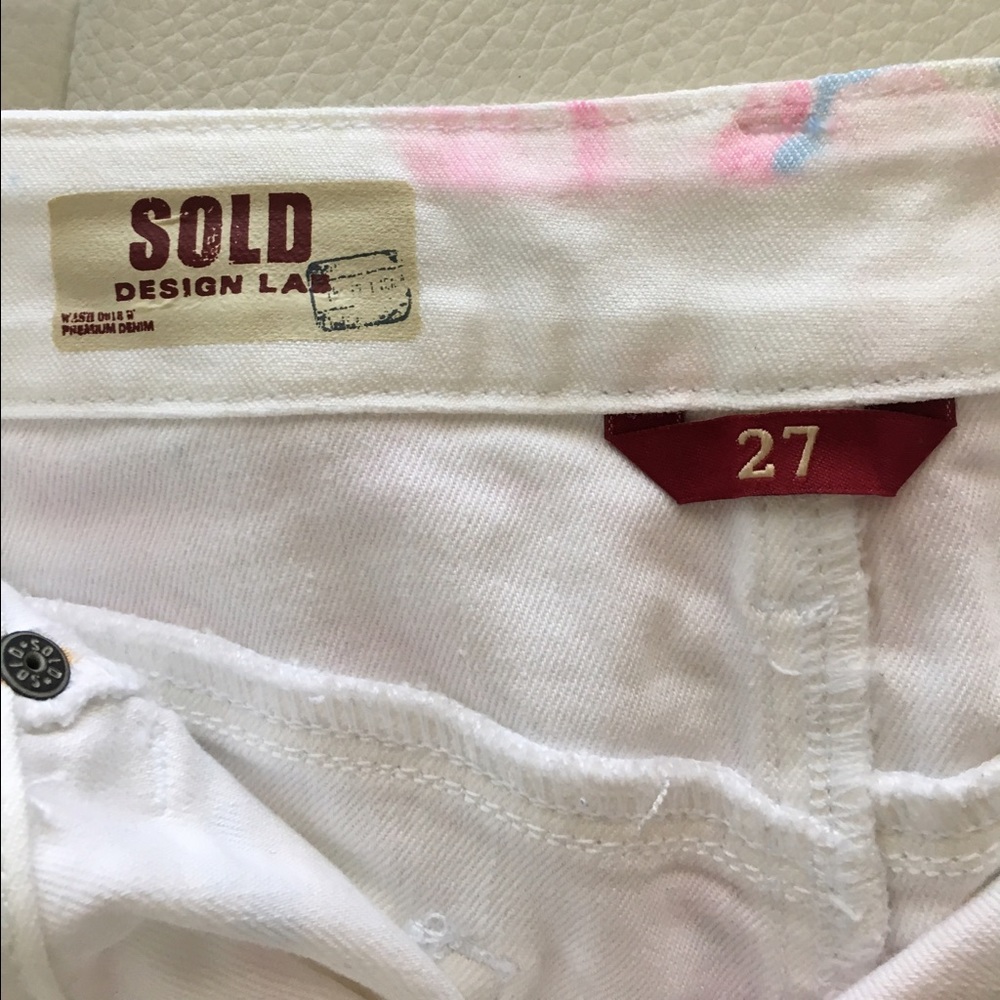 Sold Design Lab Shorts - Picture 3 of 4