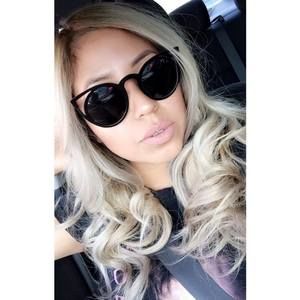 Meet your Posher, Mozllie