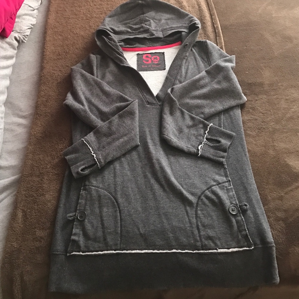 Sweatshirt