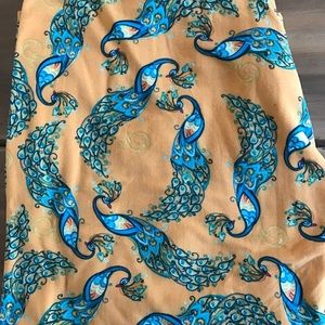LuLaRoe yellow background with blue peacocks NWts