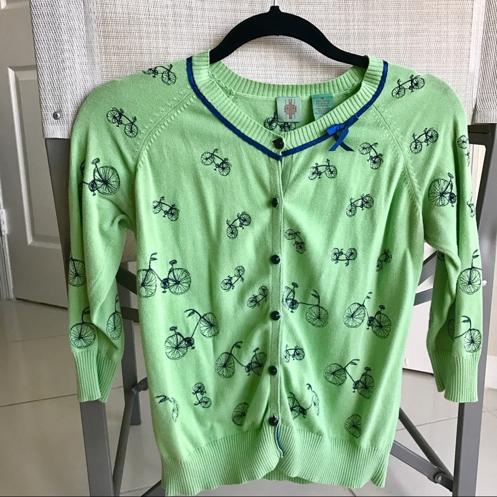 Anthroplogie cardigan size M
