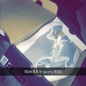 Size 8.5 men Jordan eclipse shoe