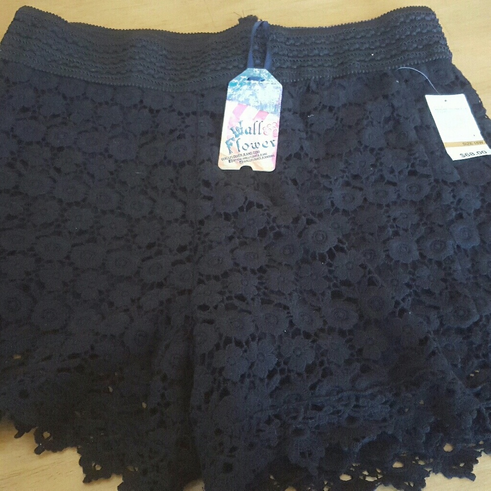 Lace shorts