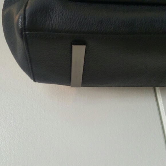 Black pebbled leather satchel - Picture 3 of 4