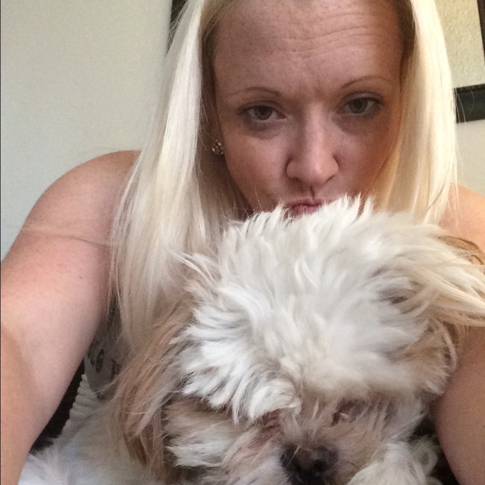 Meet your Posher, Tabitha