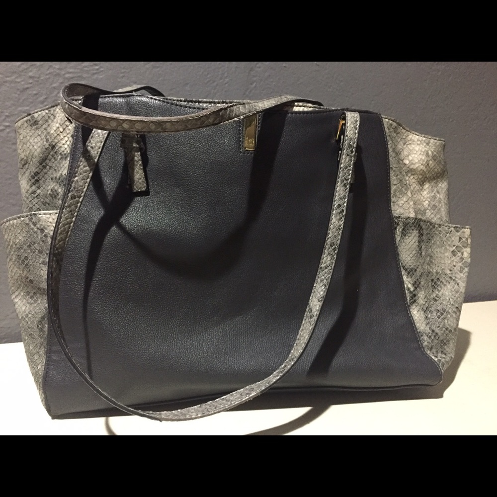 Grey crocodile purse