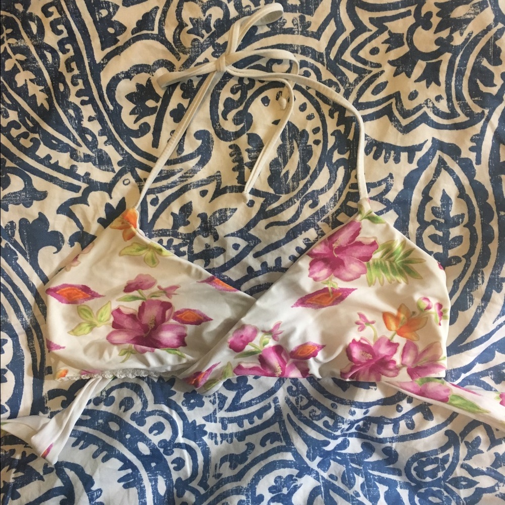 NWOT Frankie's Bikinis Floral Malia Top Large