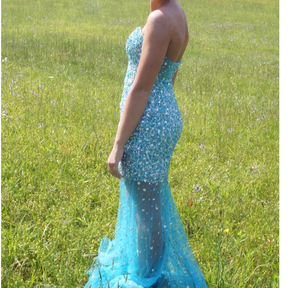 Prom dress
