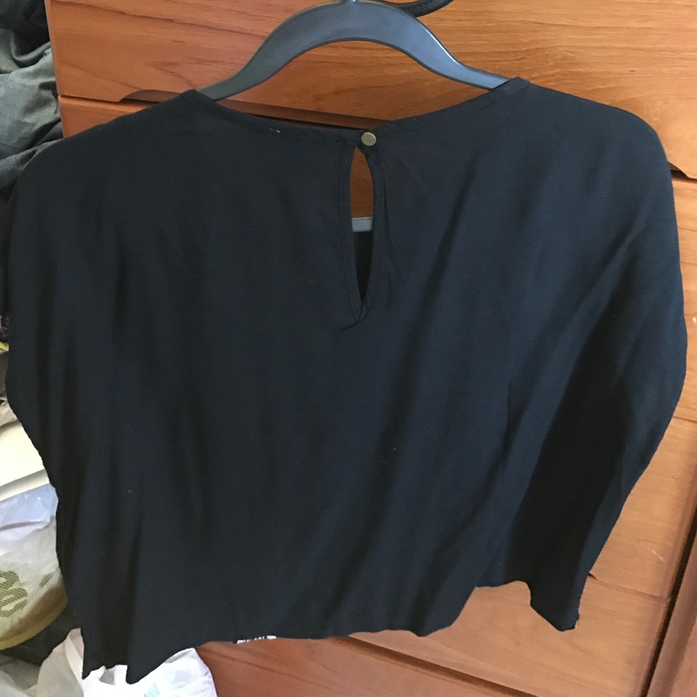 Blouse - Picture 2 of 3