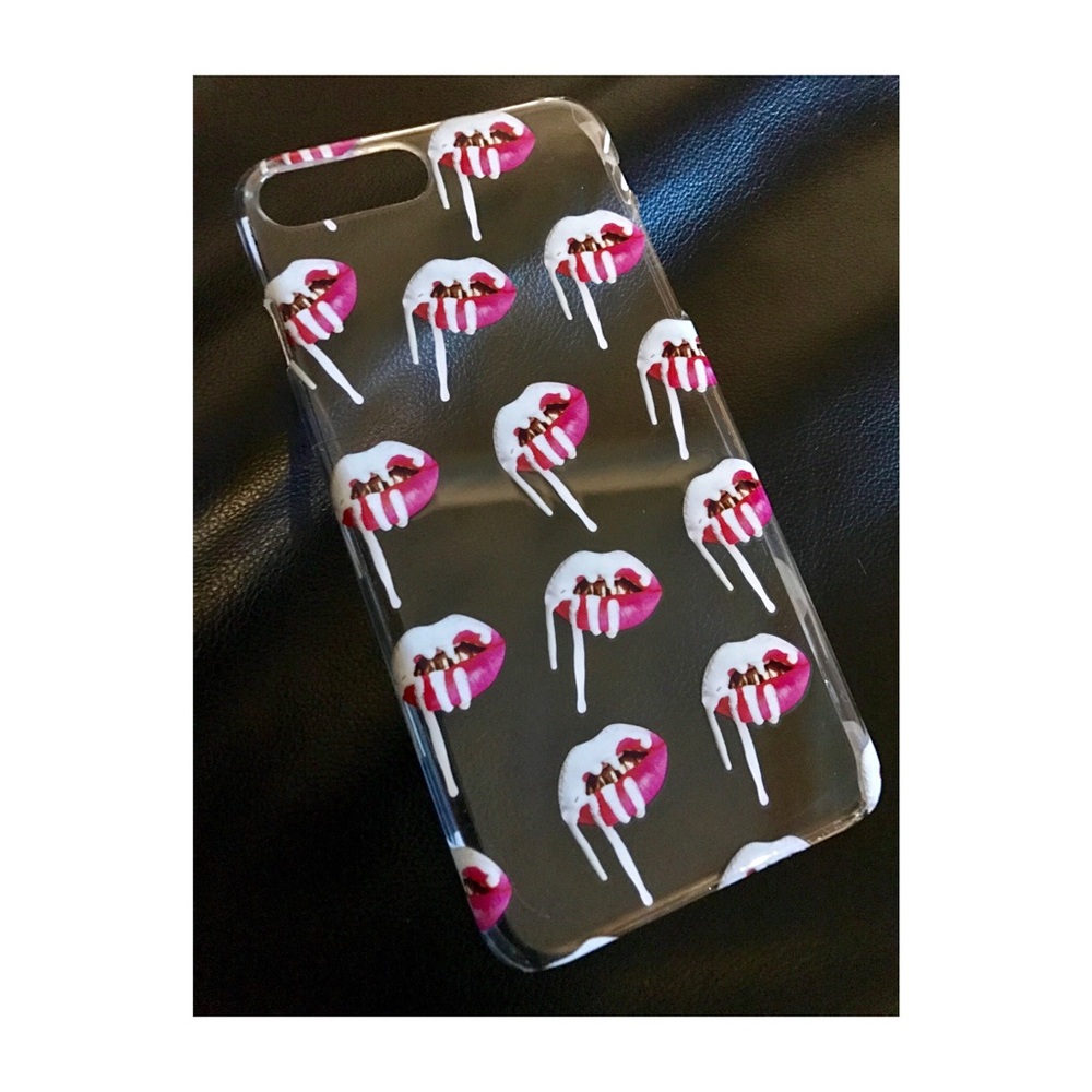 Kylie Jenner iPhone 7+ case