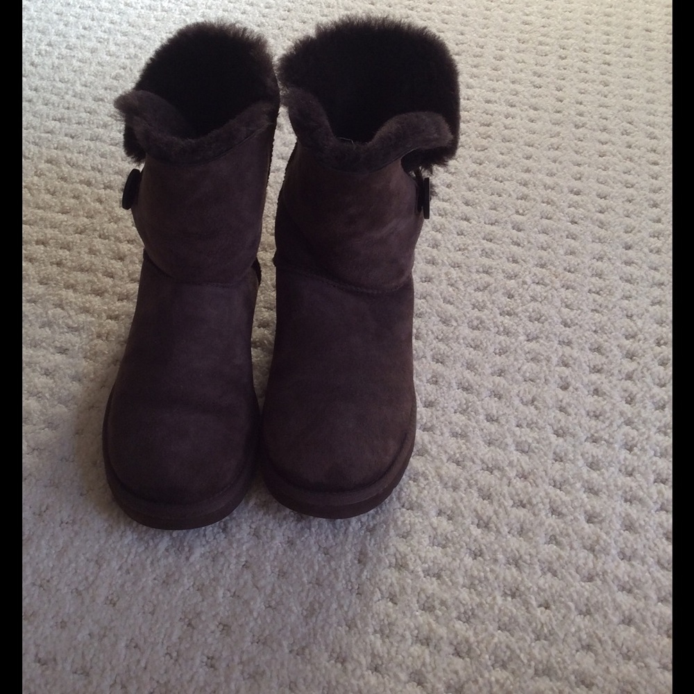 Dark brown ugg boots