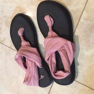 Sanuks never worn!!!