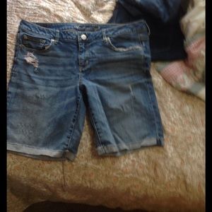 AEO Bermuda shorts