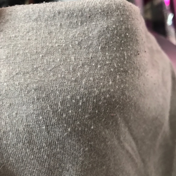 Gray tank - Picture 4 of 4