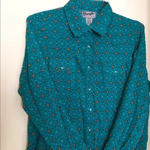 NWT wranglers long sleeve blouse