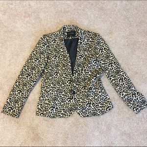 Leopard print blazer