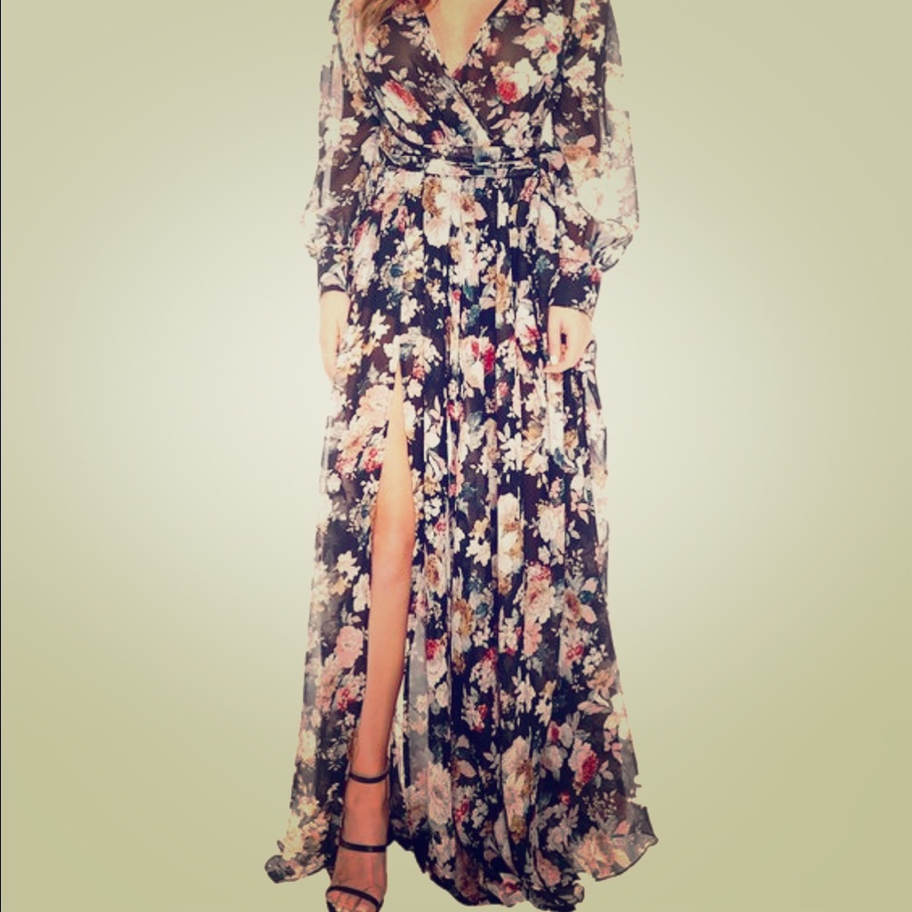 LOVE ME TO THE MAXI DRESS