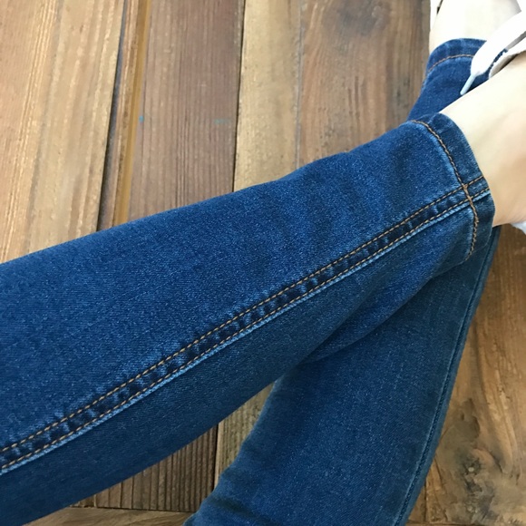 SOLD OUT - Picture 5 of 5