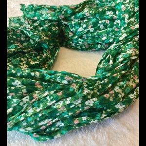 Green Flower Scarf