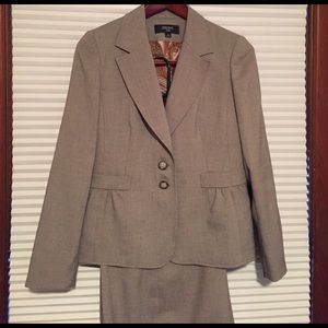 Only worn once! Tan Suit with adorable detail!