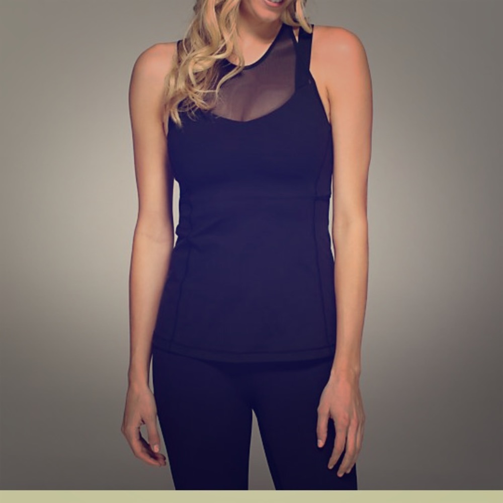 🍋Lululemon Running in the city tank size2🍋