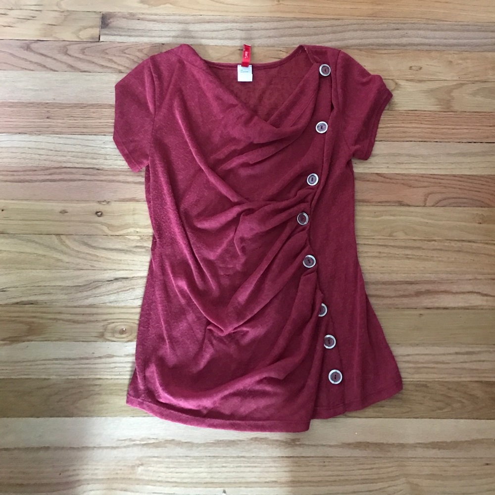 Red button side top/sheer