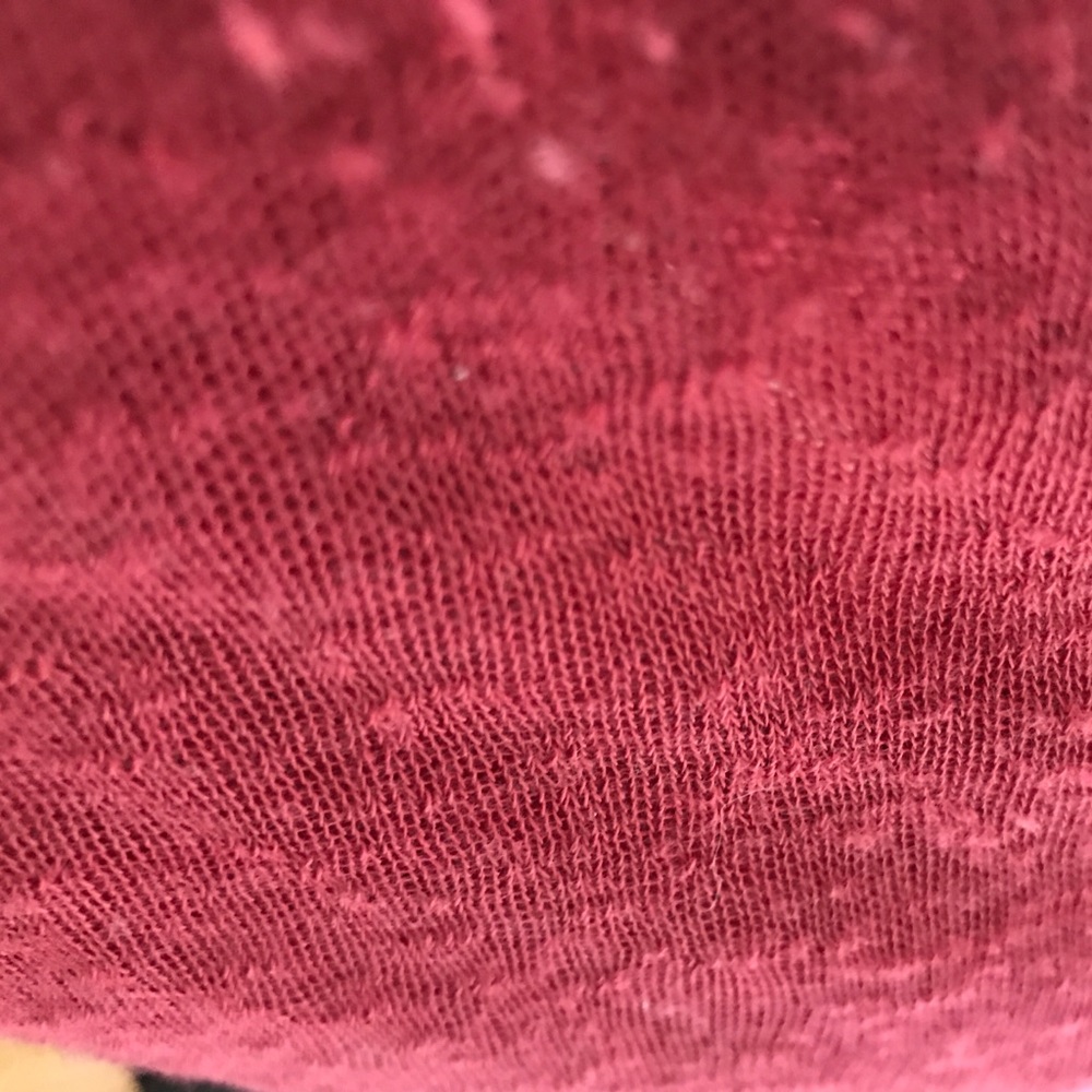 Red button side top/sheer - Picture 3 of 3