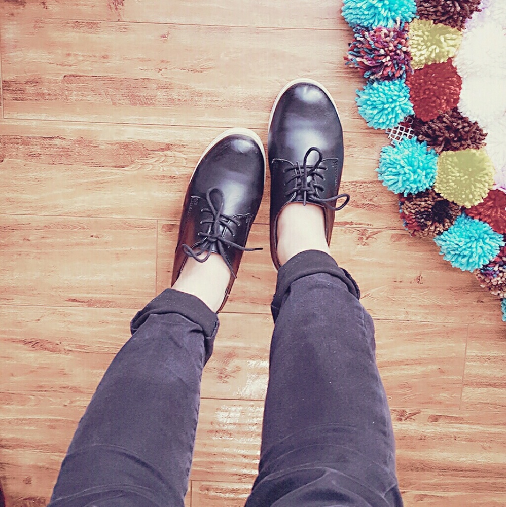 Comfy Black Lace Up Geniue Platform Sneakers - Picture 3 of 4