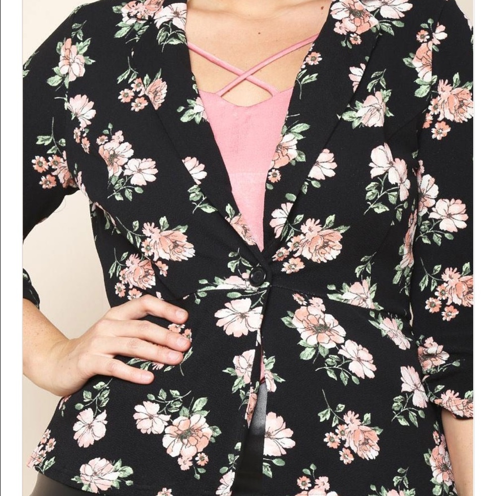 Plus Size Open 3/4 Sleeve Blazer