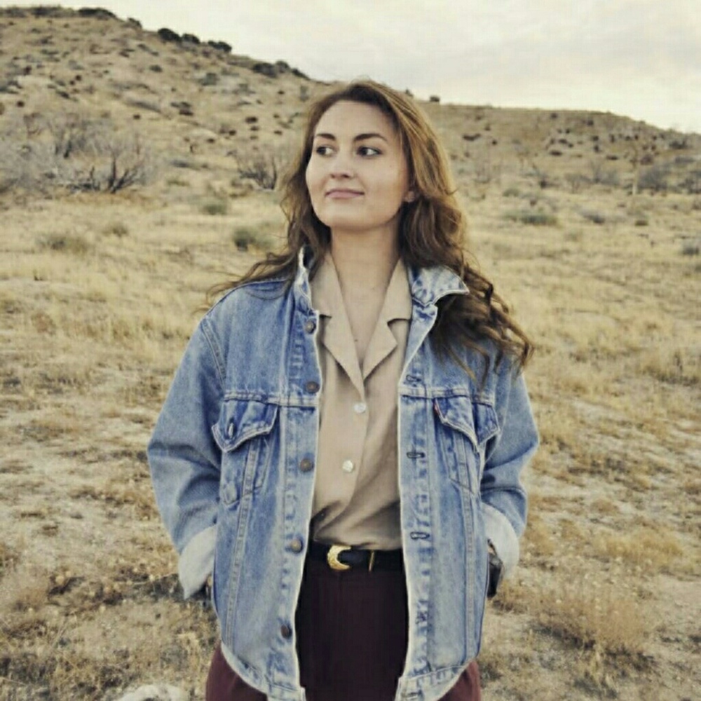 Meet your Posher, Becca