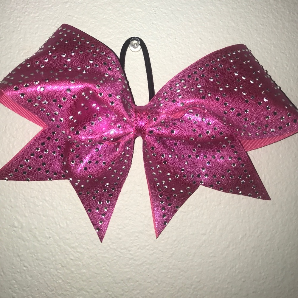 Pink rhinestone bow