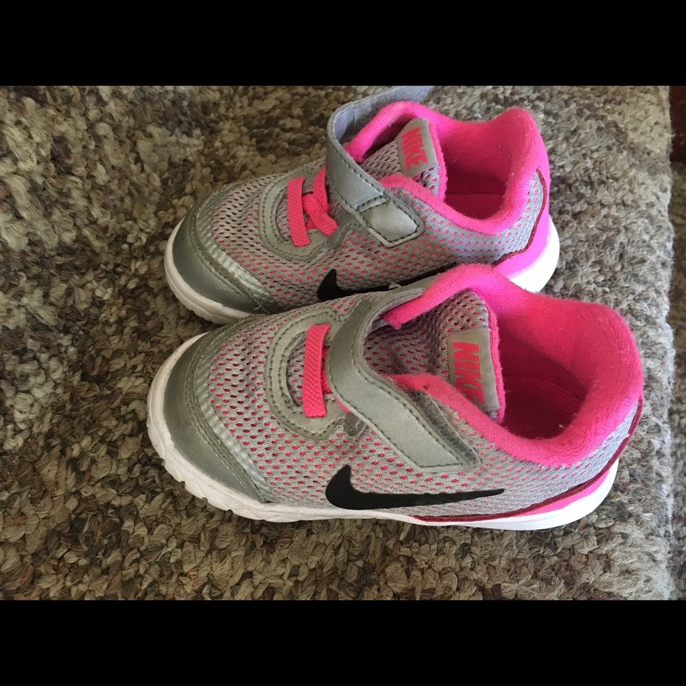 Toddler Nike shoes