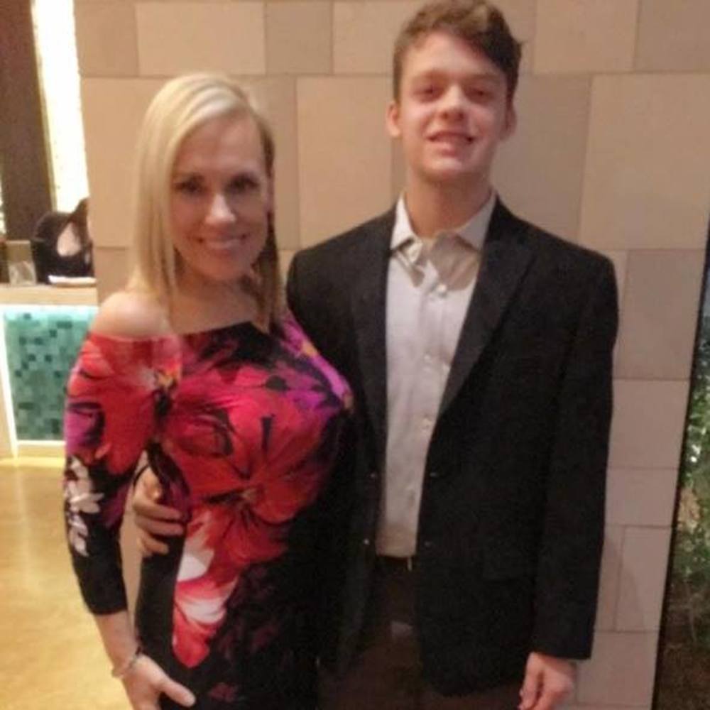 Meet your Posher, Lyric