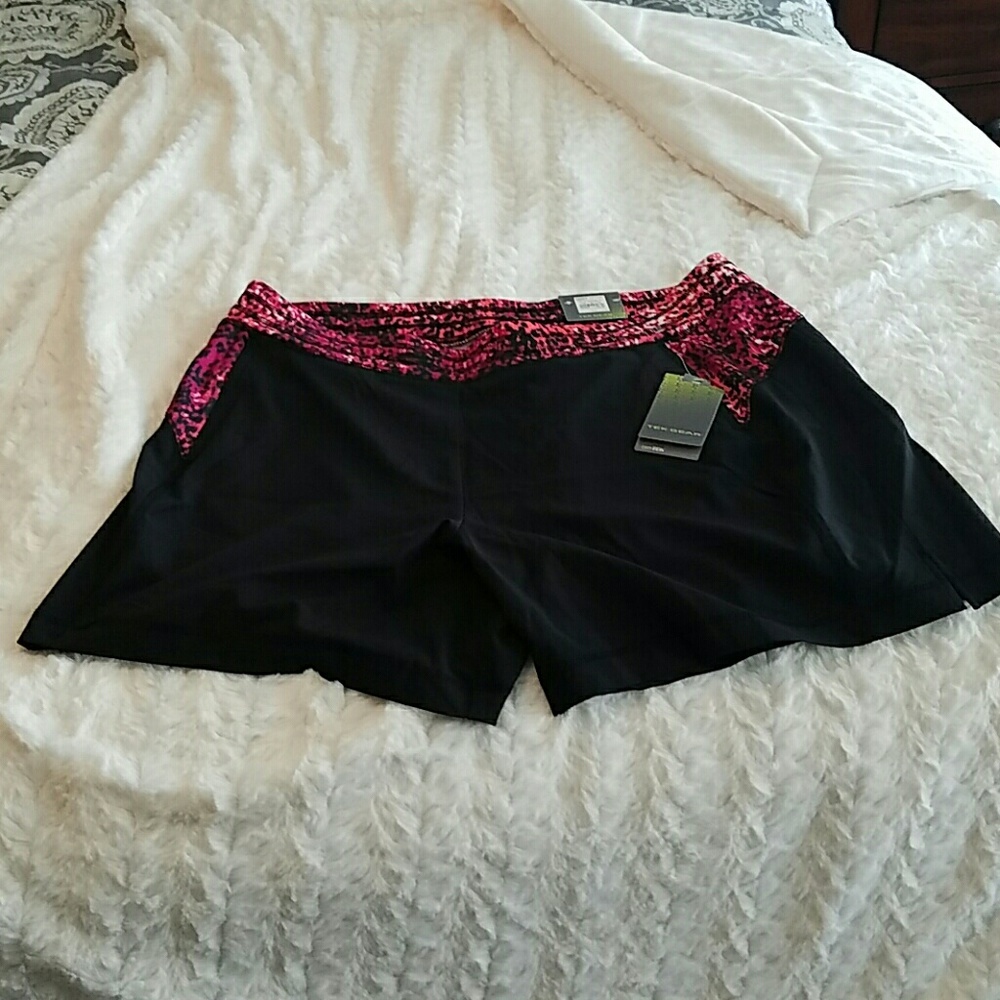 Tek Gear mid rise shorts