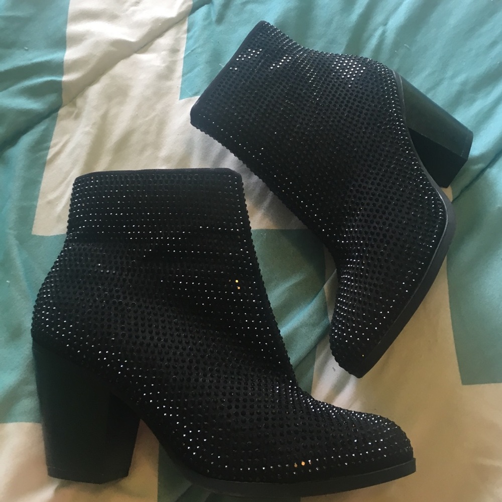 Size 6 1/2 black bling ankle boots