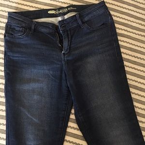 Size 6 Old Navy skinny jeans