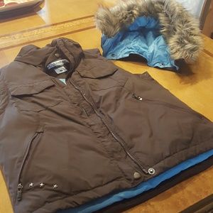 Columbia vest