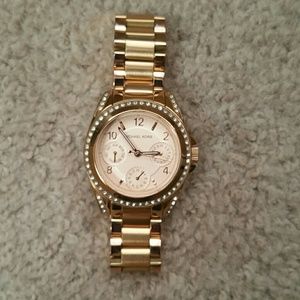 Michael Kors rose gold watch