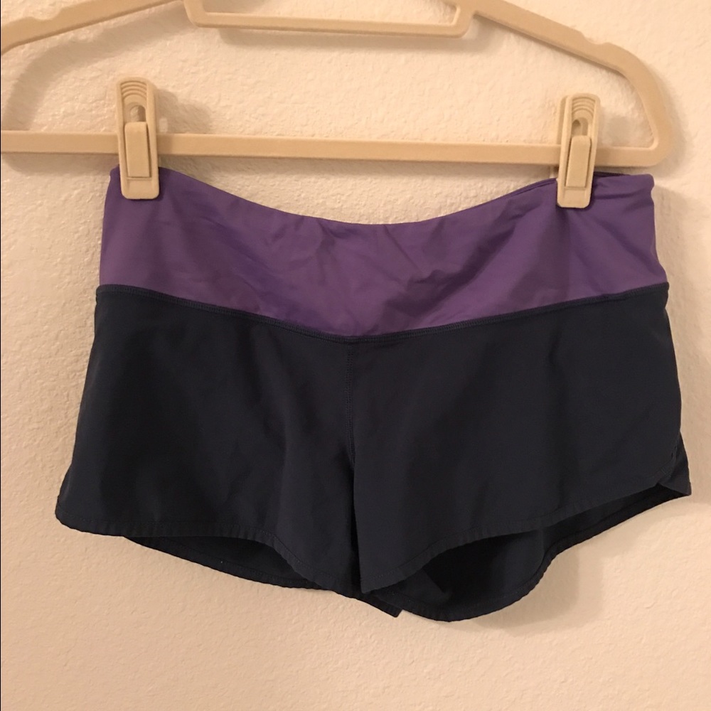 Lululemon shorts size 4