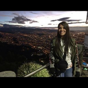 Meet your Posher, Juliana