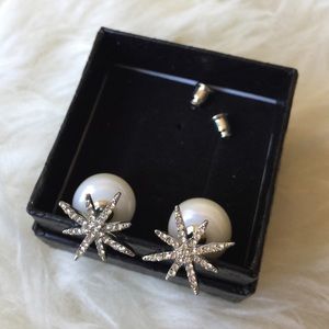 NEW! Silver Back Pearl Star Earrings ✨