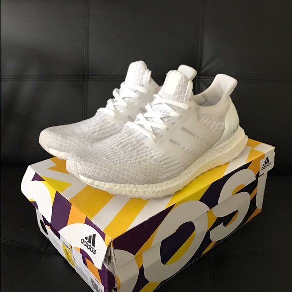Triple white 3.0 ultra boost size 7.5