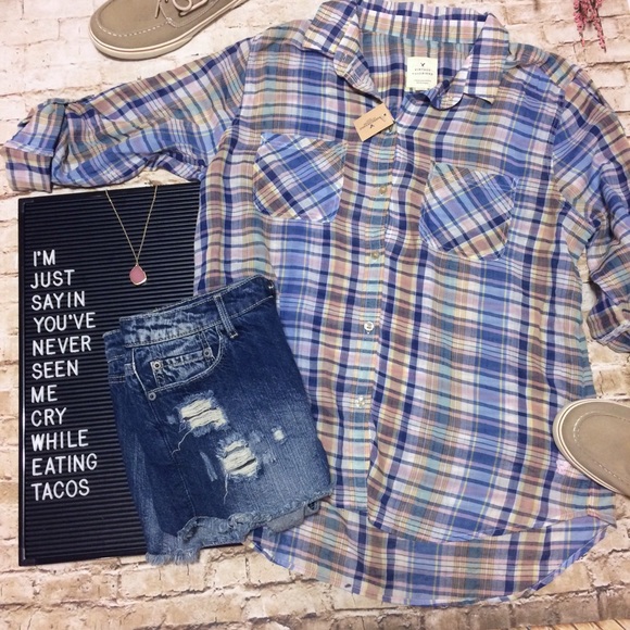 American Eagle Outfitters Tops - ⚡️Flash Sale AEO Lightweight Plaid Shirt