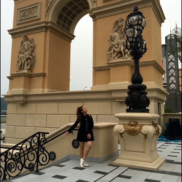 Meet your Posher, Lorena Campos - Picture 5 of 5