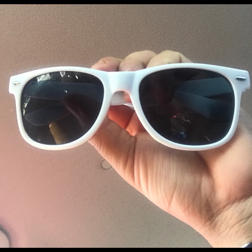 Hand made, PR all white glasses...